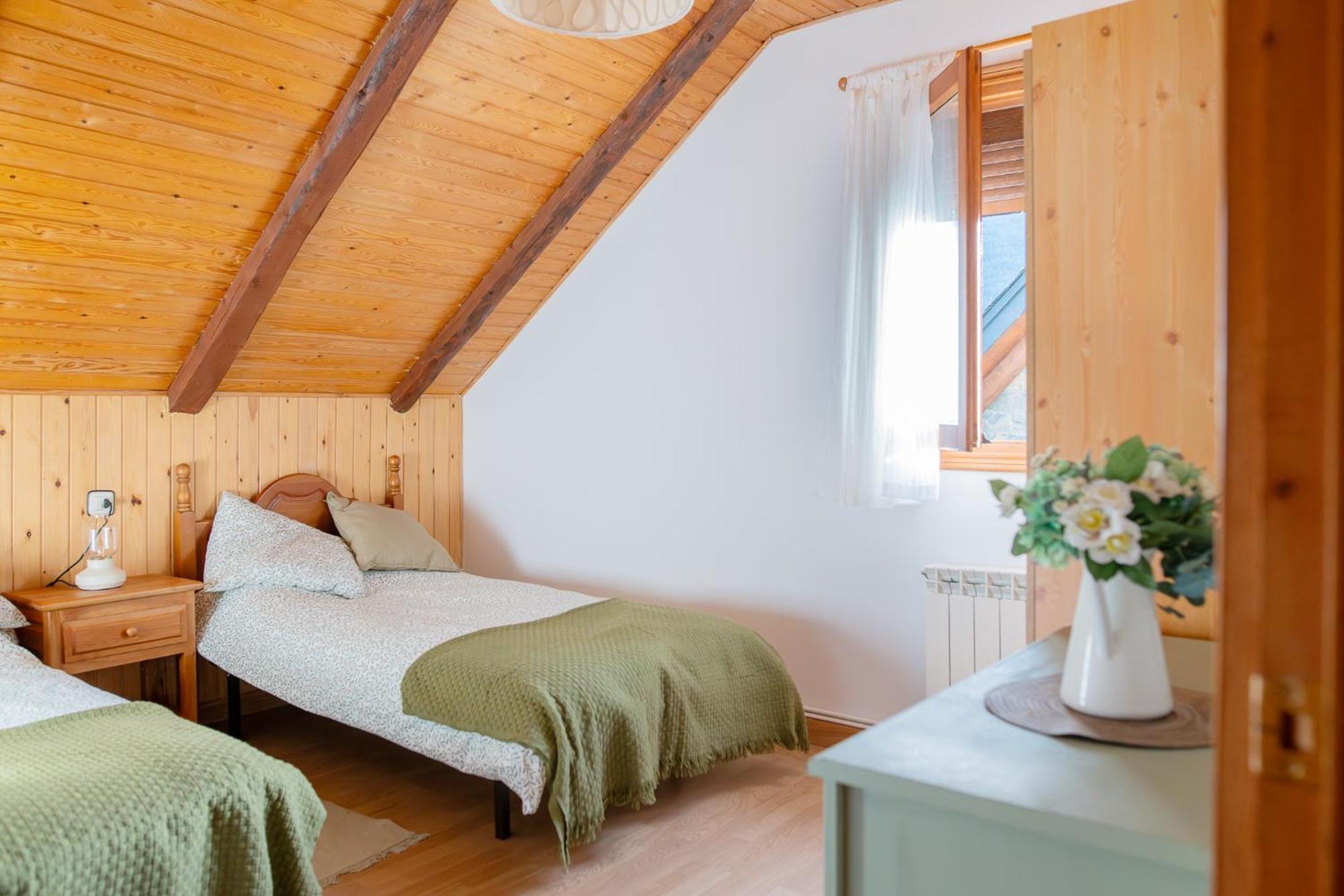 Apartamento La Buhardilla Del Boscache San Juan De Plan Quarto foto